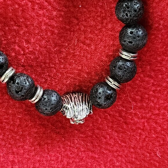 Leo Silver Plated Lion Head and Black Lava Stone Beaded Stretch Bracelet OSFM - Picture 12 of 16
